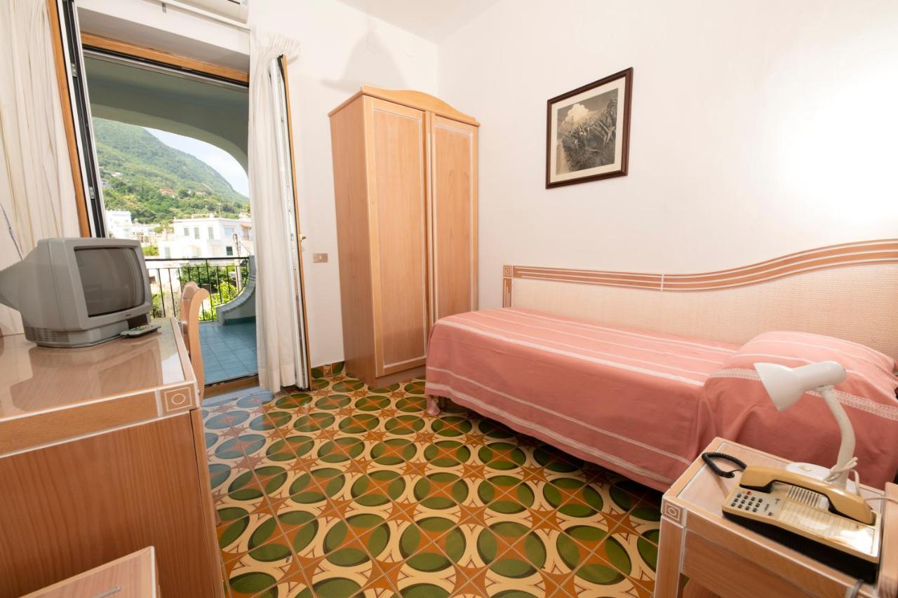 Hotel Candia Casamicciola Terme Екстер'єр фото